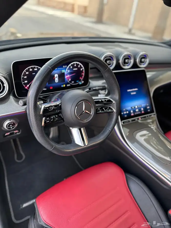 مرسيدس C300 ماشي 47 الف بحاله الوكاله 34