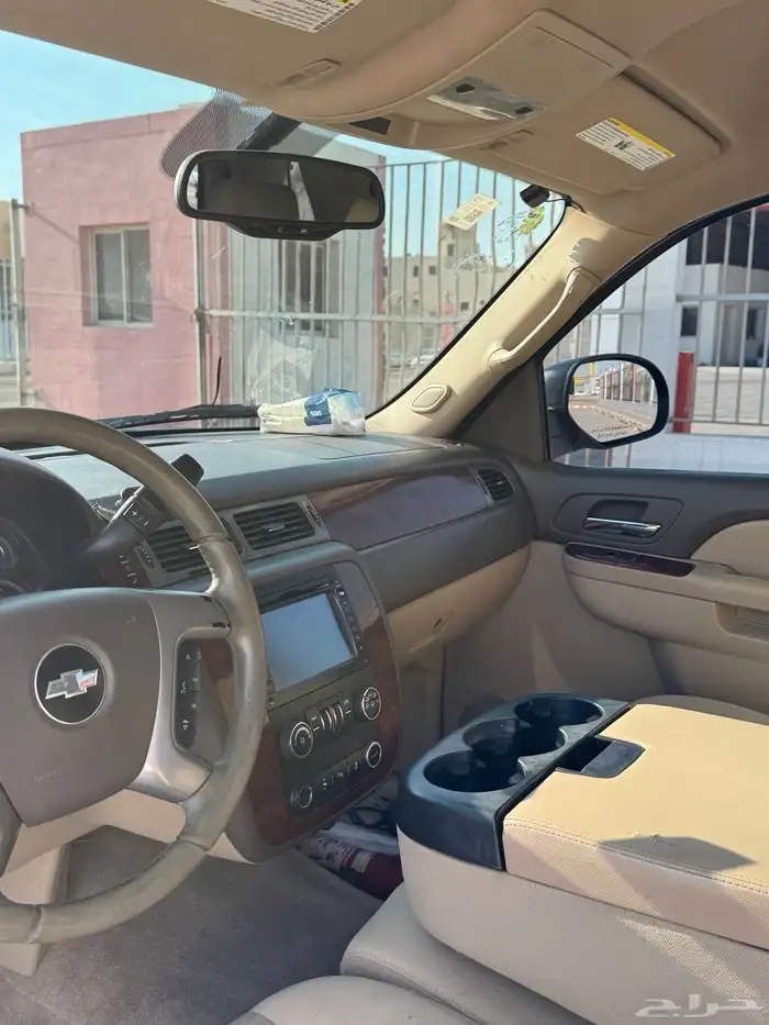 شفرولية تاهو 2012 اسود نظيف 17