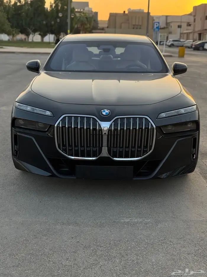 للبيع BMW 735 2026 M-KIT جديد 3
