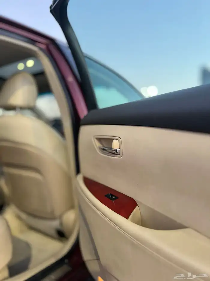 لكزس 350 ES 31