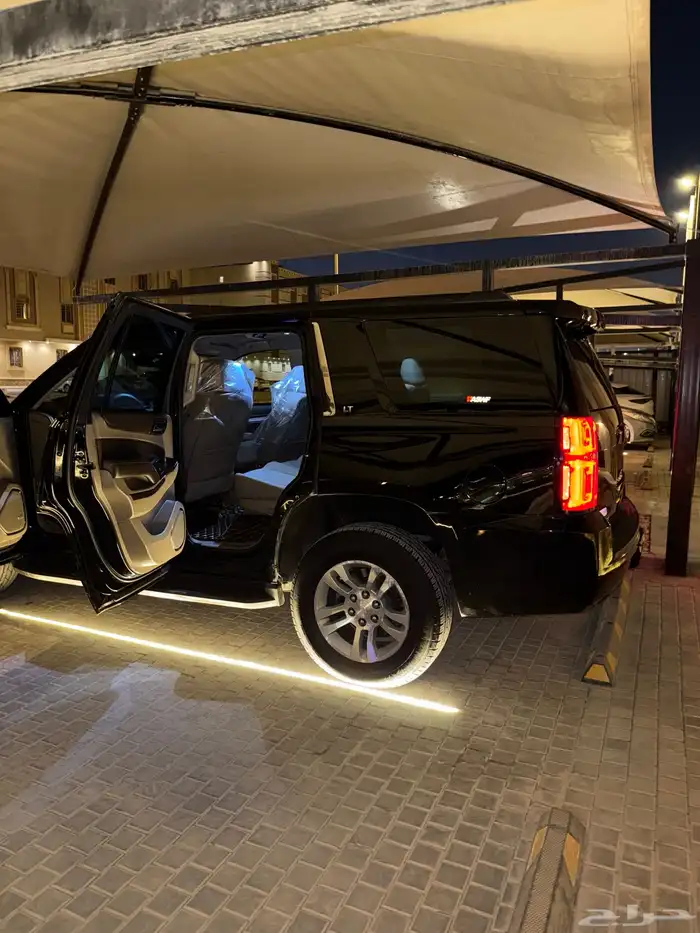 للبيع تاهو 2017 اسود مالك اول بدون دبل 7