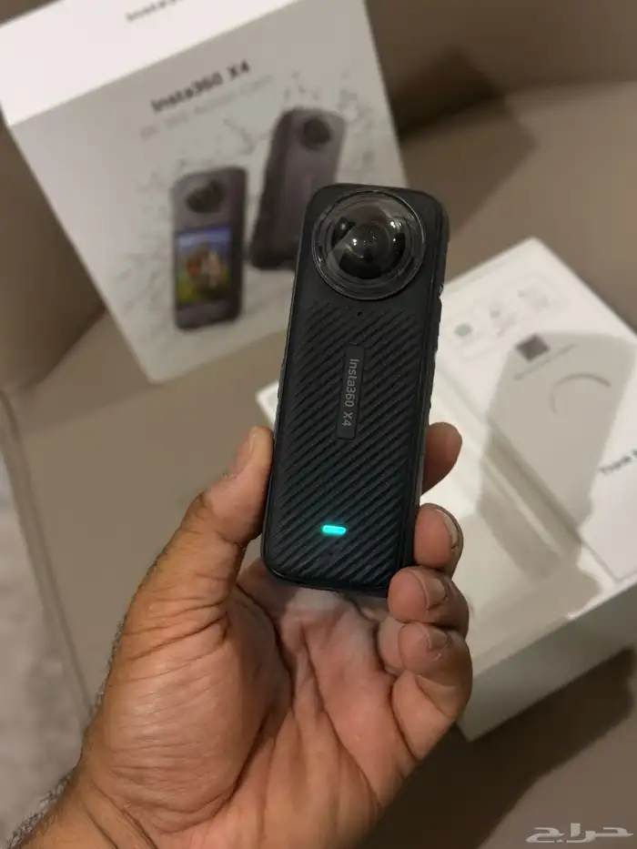 للبيع كاميرا insta360 x4 2