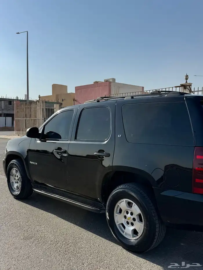 شفرولية تاهو 2012 اسود نظيف 8