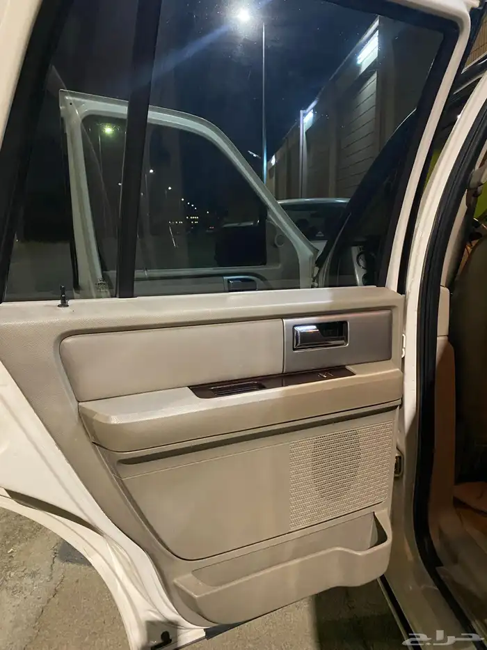 فورد اكسبديشن فل كامل نظيف 2008 سعودي 6