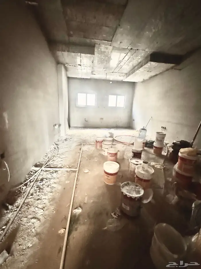 للايجار مكاتب ومعارض جديده شمال الرياض حى النرجس طريق عثمان 26