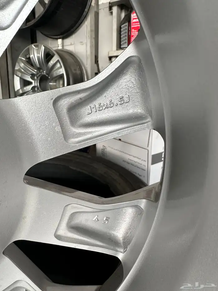 جنوط كامري مقاس 16 أصلي وكاله 6