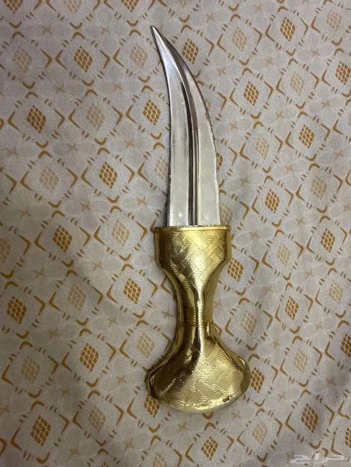 جنبية للبيع 1