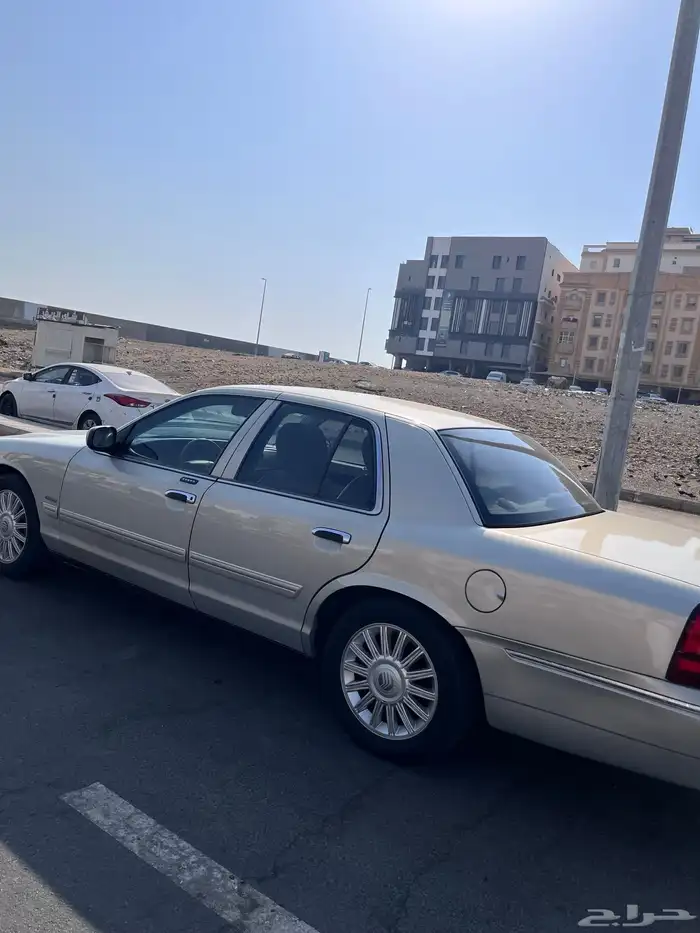 جراند ماركيز 2011 سمني داخلي هلوز 5