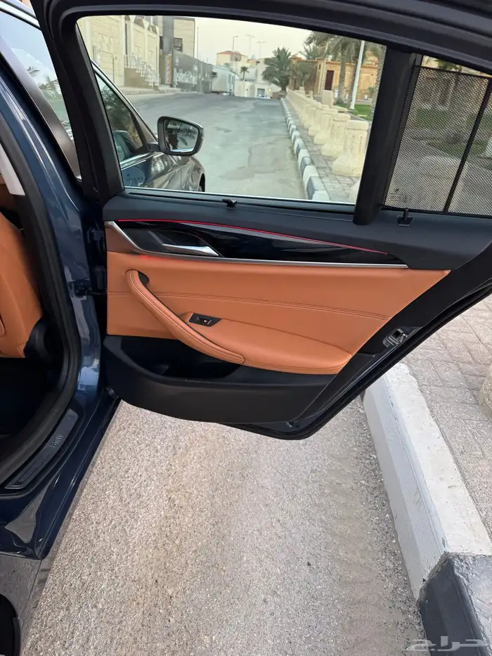 بي ام دبليو 520i موديل 2023 12