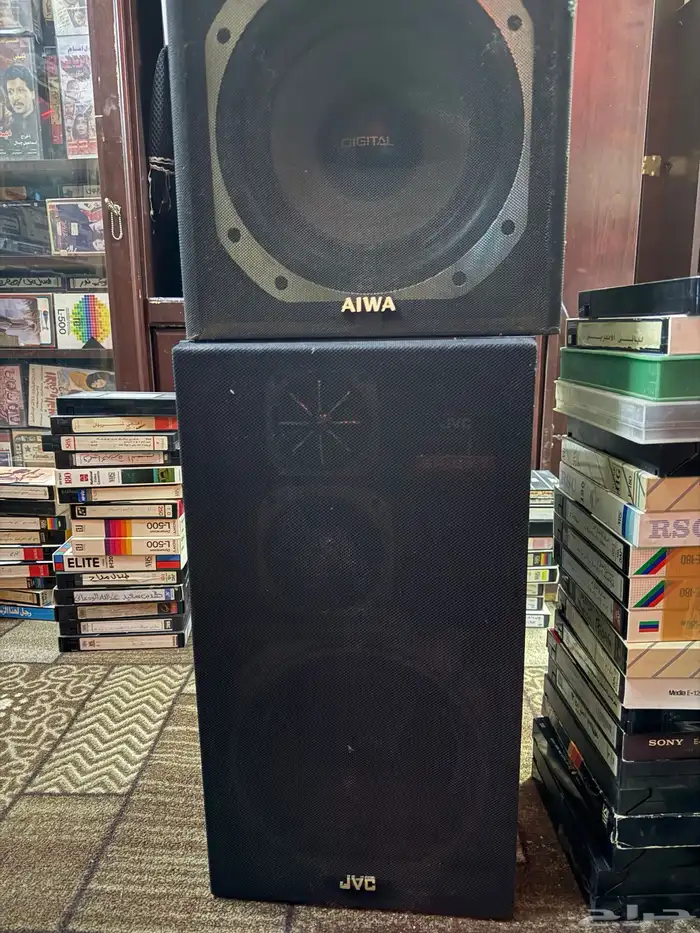 للبيع سماعات نظيفة جدا خشب 5