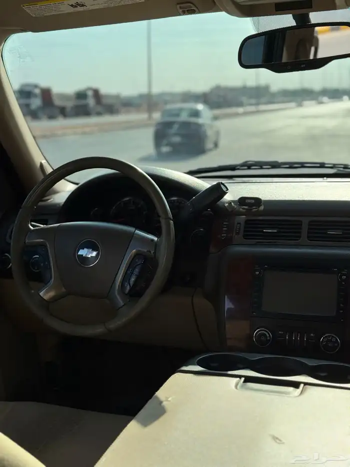 شفرولية تاهو 2012 اسود نظيف 21