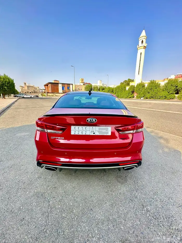 كيا اوبتيما GT 2016 4