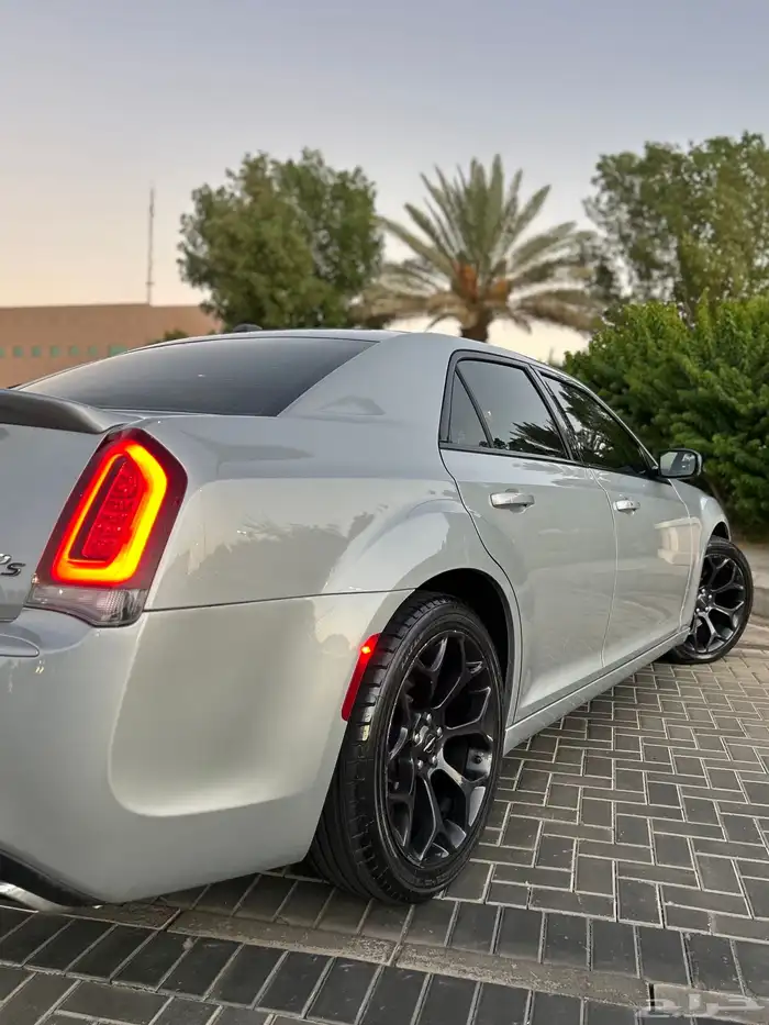 كرايزلر 2021 300s 6v 14