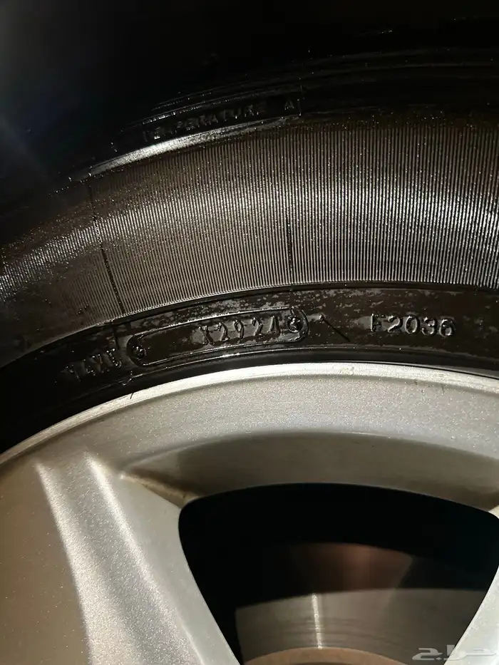 جيب لاندكروزر VXR 60 عام 47