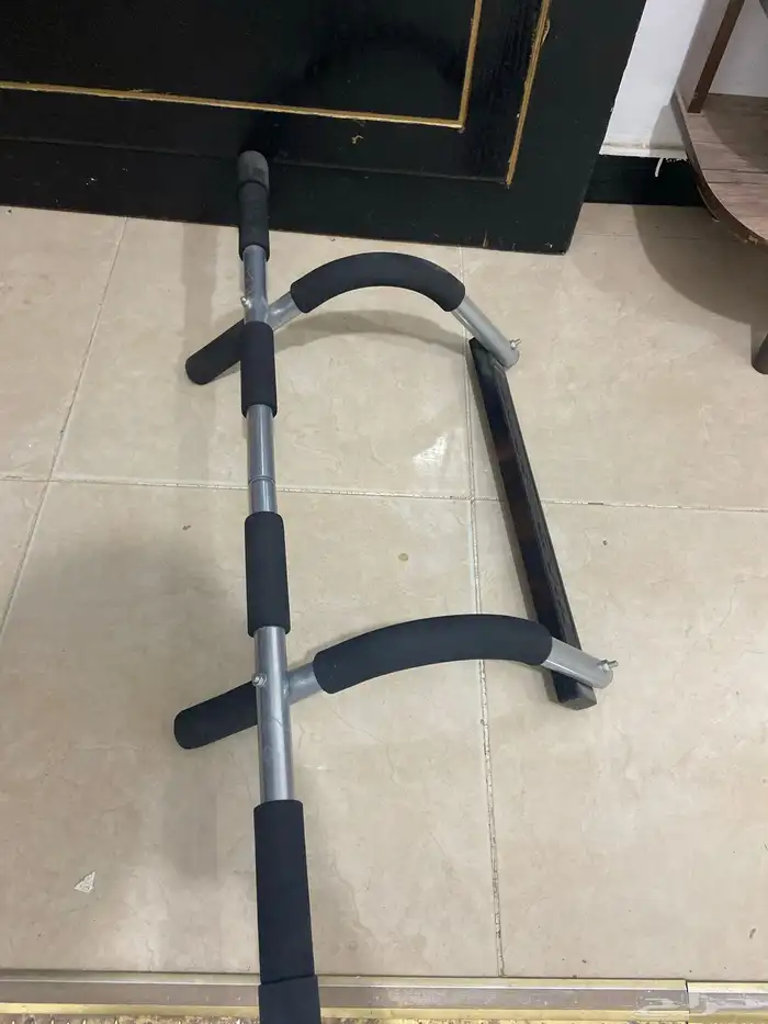 للبيع عقلة باب 1