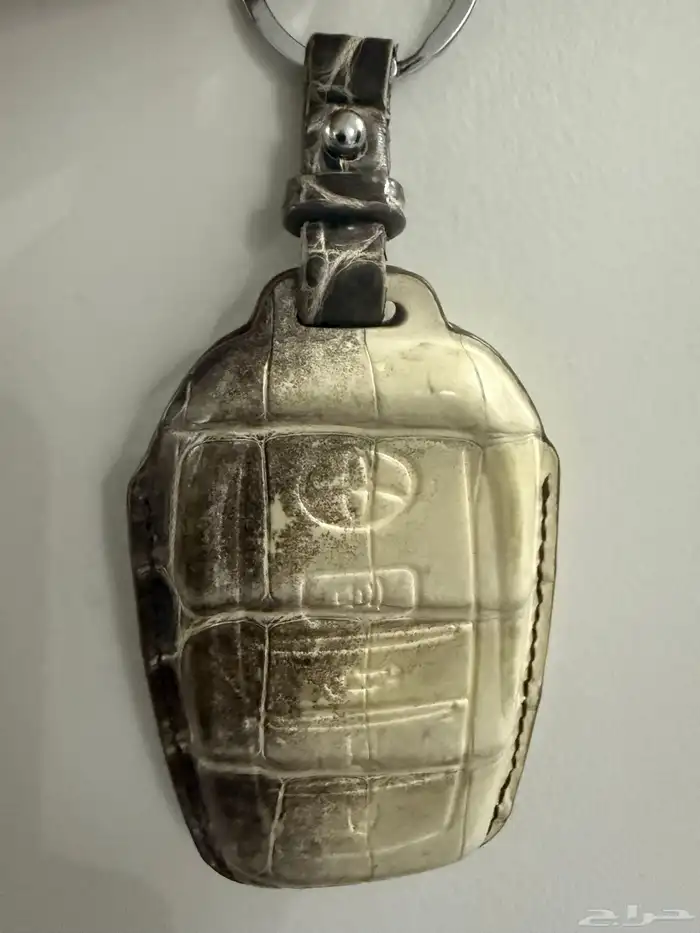 ميدالية مفتاح لاند كروزر الجديد 0