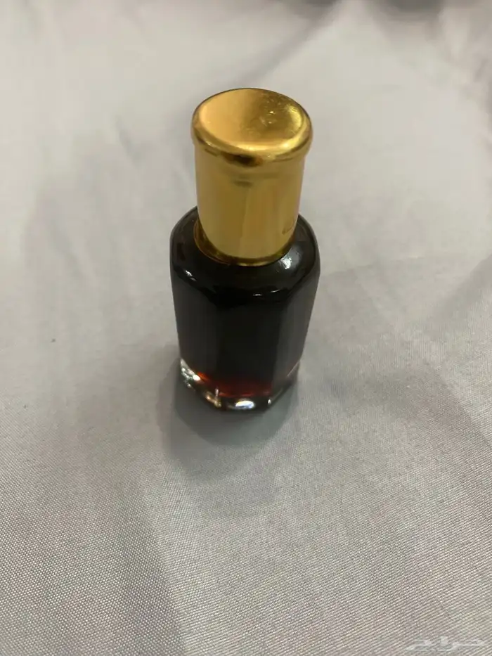 دهن عود طبيعي 1