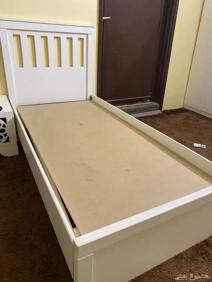 سرير نفر 2 مع دولاب نفر 2 نظيف السوم على الرقم 0