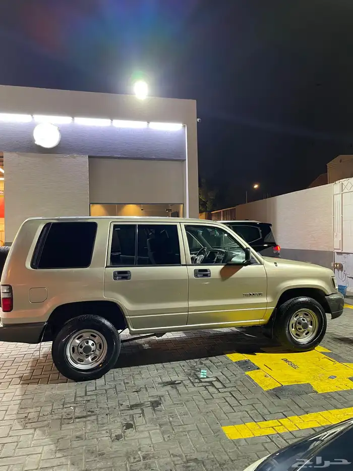 جيب ايسوزو تروبر 2002 بنزين 0