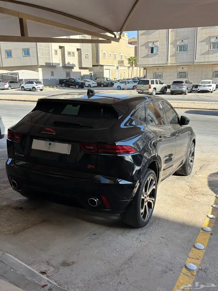 جاكوار اي بيس فريست اديشن 2018 مخزن 6