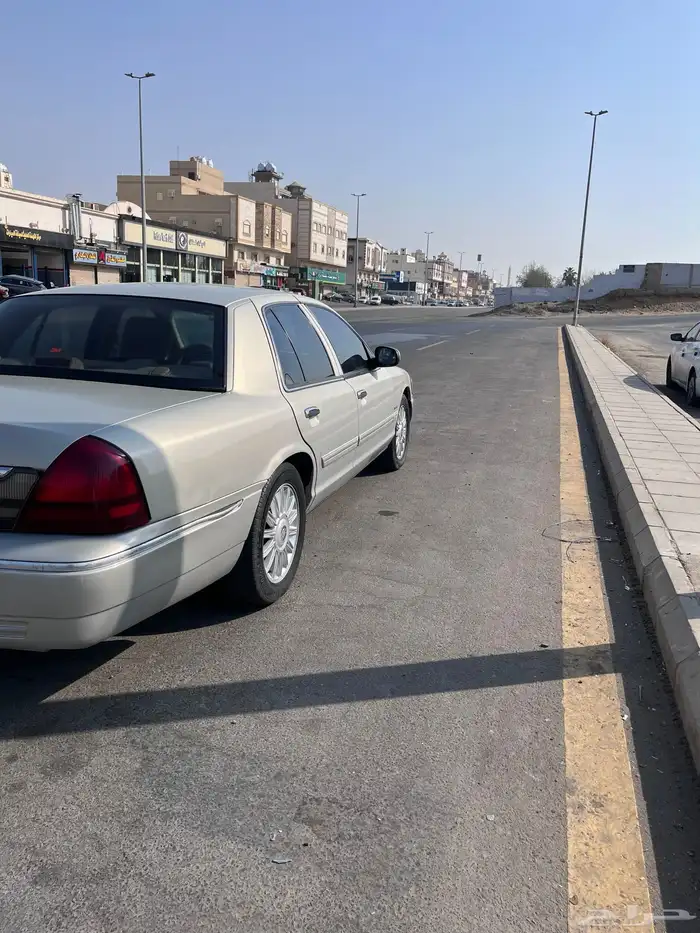 جراند ماركيز 2011 سمني داخلي هلوز 2