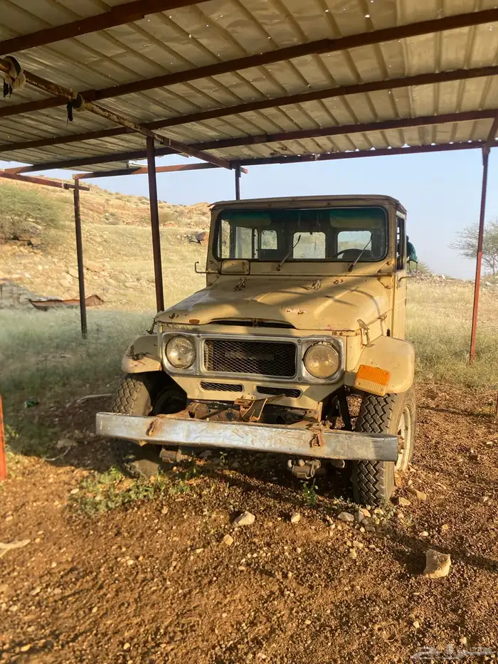 جيب ربع 83 0