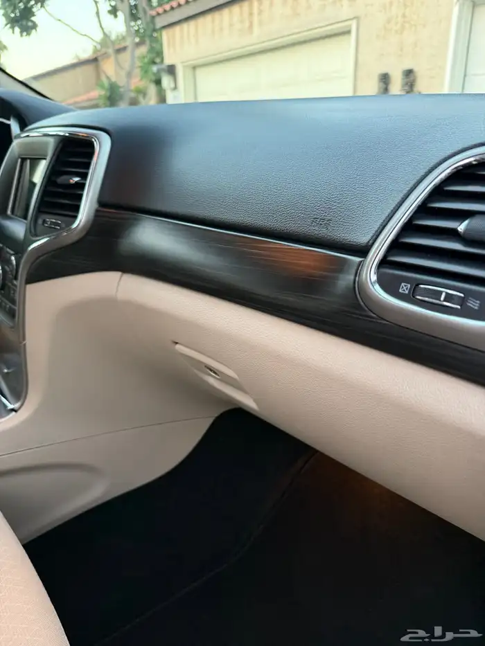 Grand Cherokee 2019 34