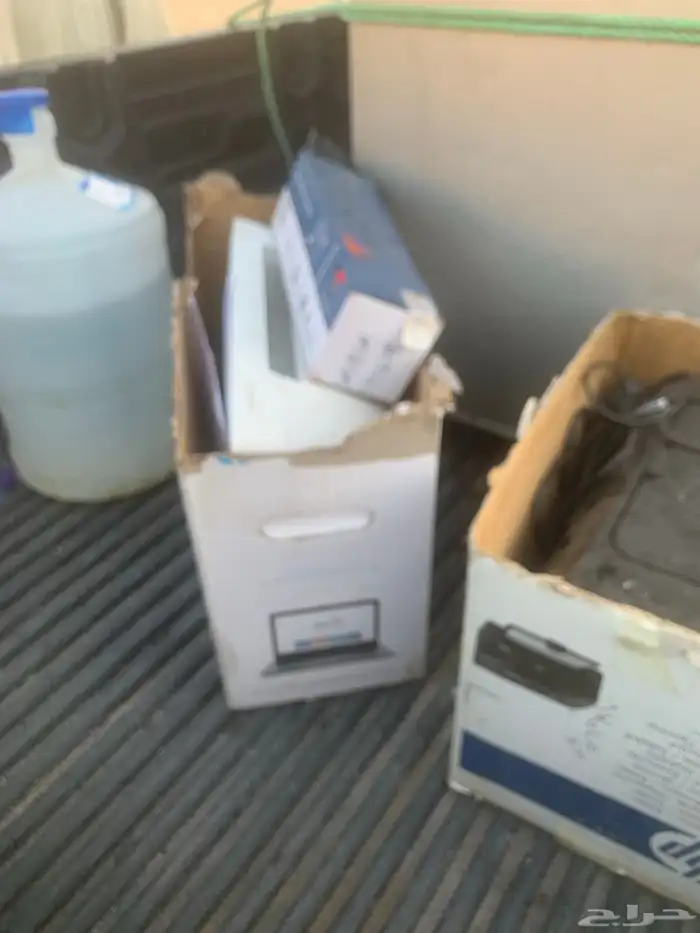 للبيع ثلاجه مع اثنين طابعه 2