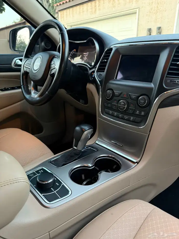 Grand Cherokee 2019 35
