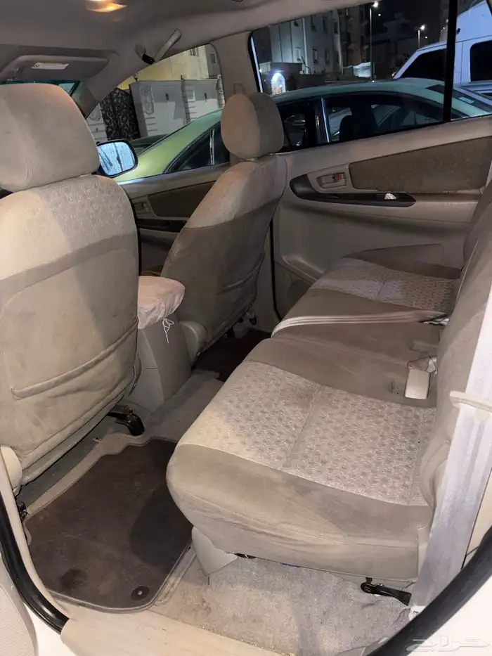 تويوتا أنوفا مديل 2012 استخدام شخصي 12