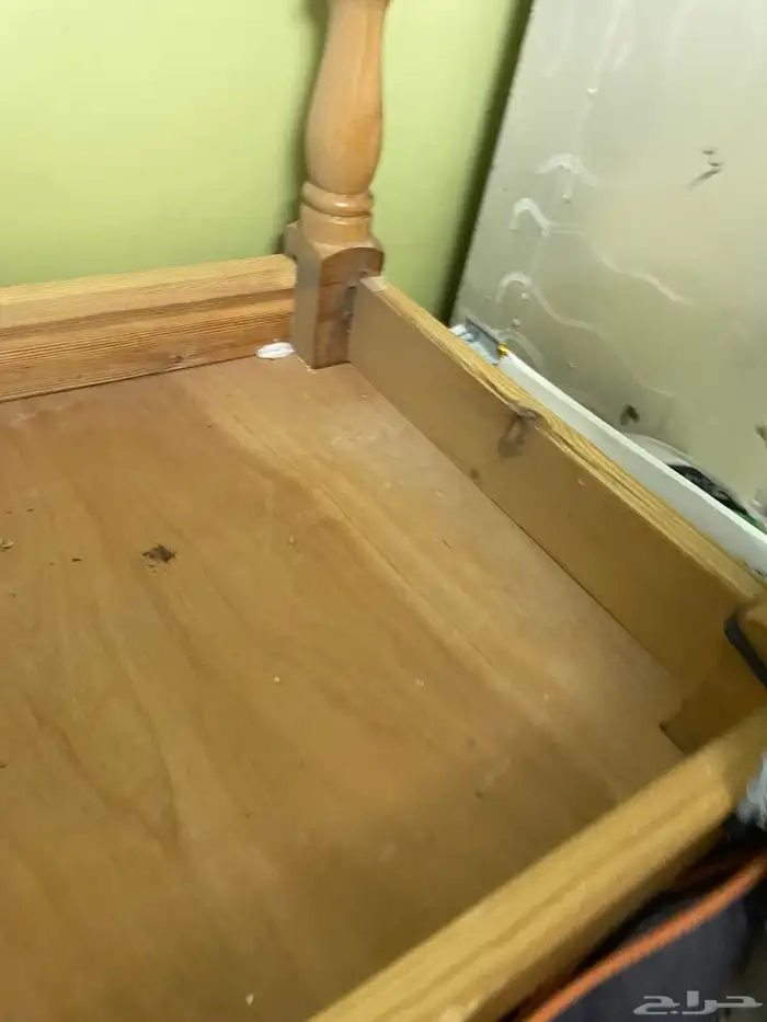 سرير خشبي للبيع 0