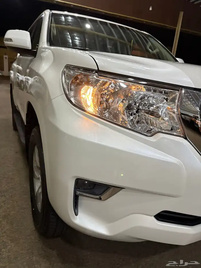 للبيع برادو TXL 2023 أبيض 6 سرندل (ممشى 1450 KM )وكاله نادر 6