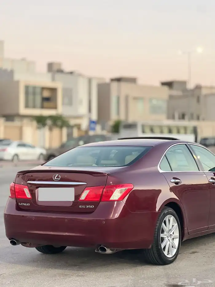 لكزس 350 ES 8