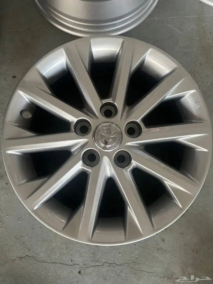 جنوط كامري مقاس 16 أصلي وكاله 0