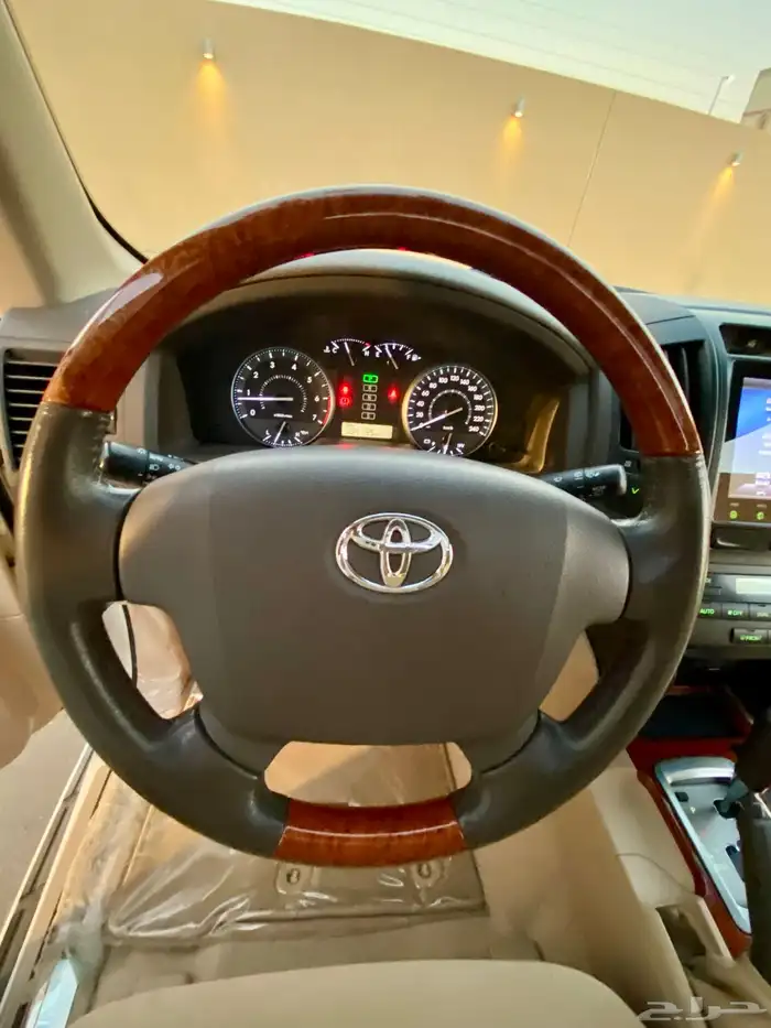 تويوتا لاند كروزر 2015 27