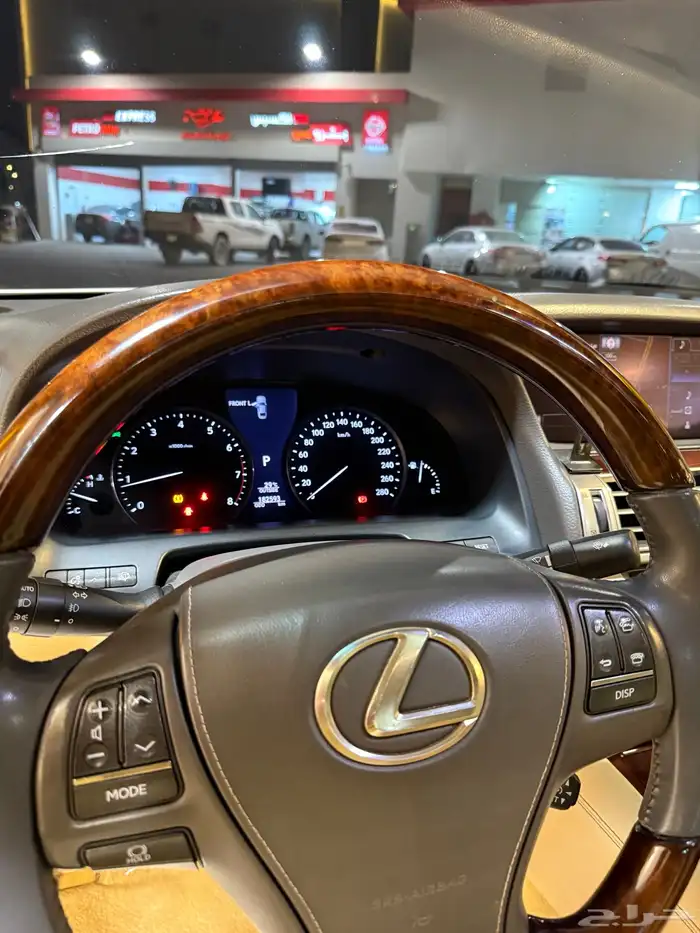 لكزسLS460Lعبداللطيف جميل بيشه 8