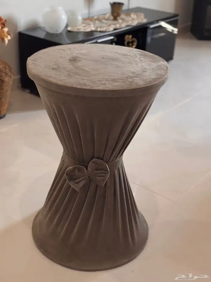 طاوله للبيع 0