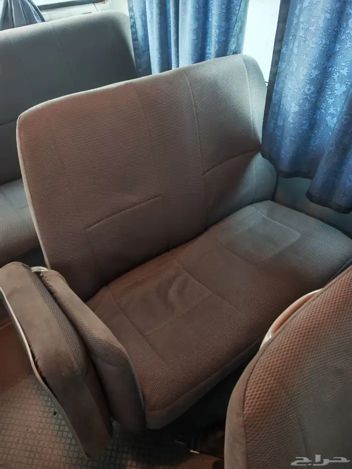 باص كوستر 30 راكب نظيف 3