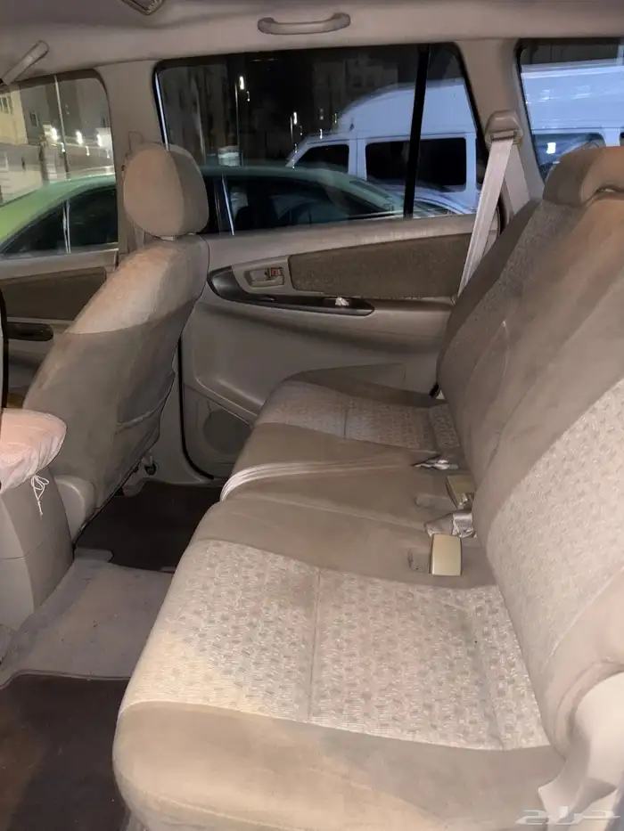 تويوتا أنوفا مديل 2012 استخدام شخصي 11