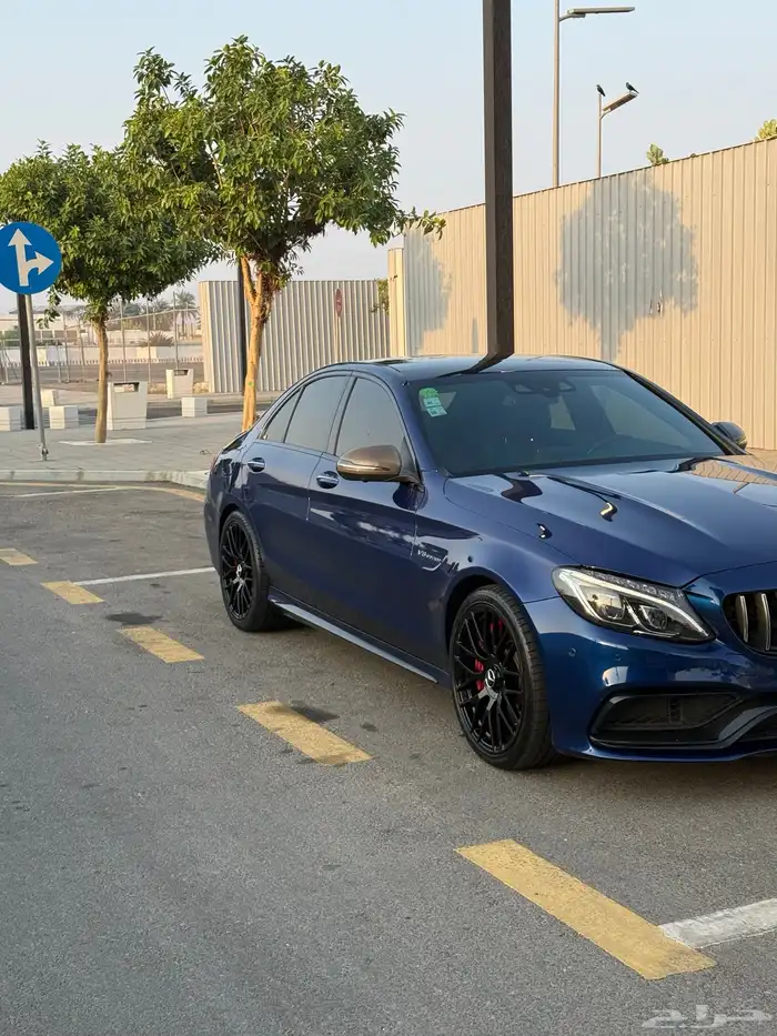 مرسيدس c63s موديل2016 فل كاربون 2