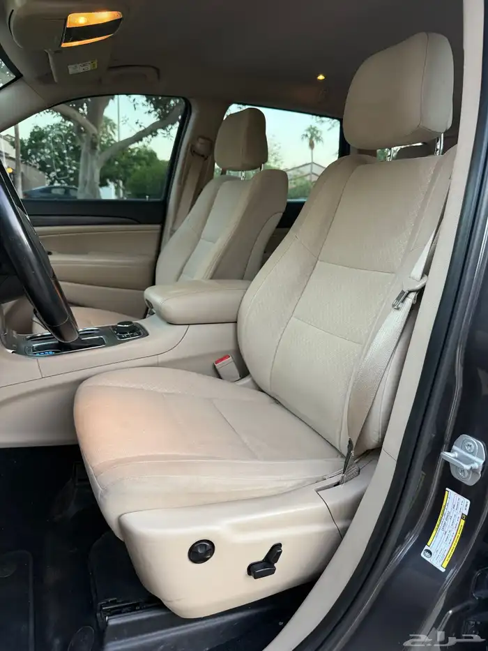 Grand Cherokee 2019 24