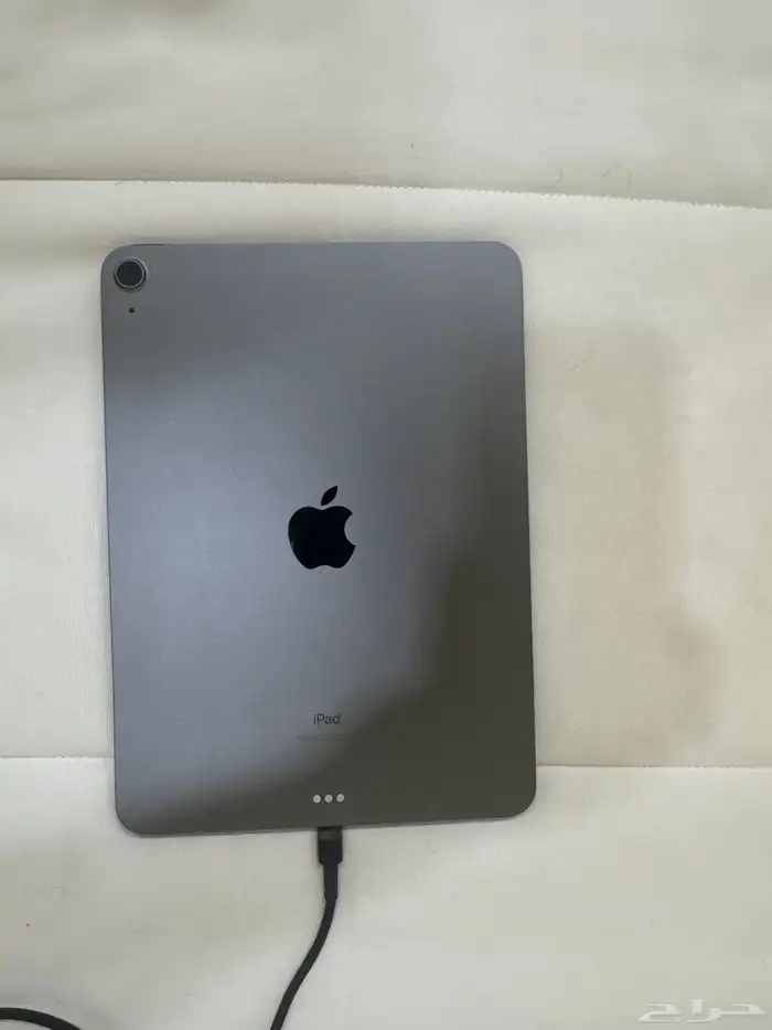 ايباد اير 4 مكسوره الشاشة ايباد نظيف جدا سيم 800 1