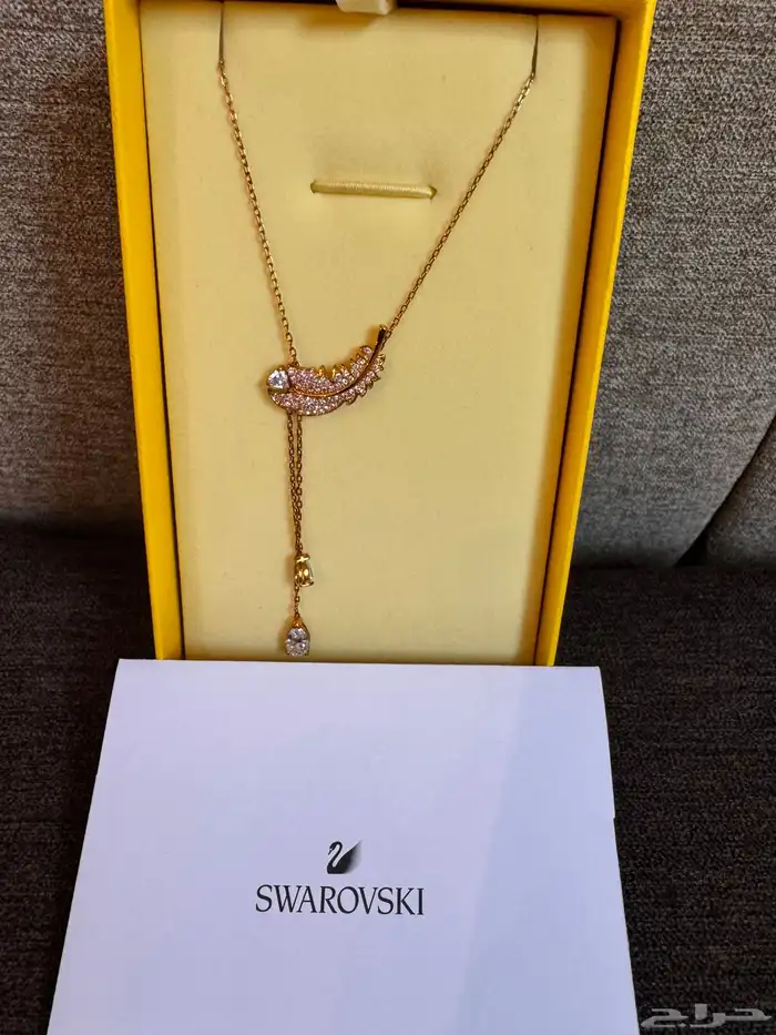 سلسال سوارفيسكي بحاله ممتازه مع كرت الضمان لتجديد الطلاء 2