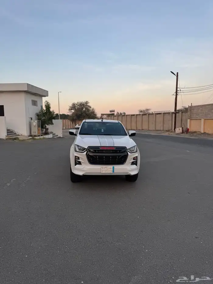 ايسزيو ديماكس 2023 5