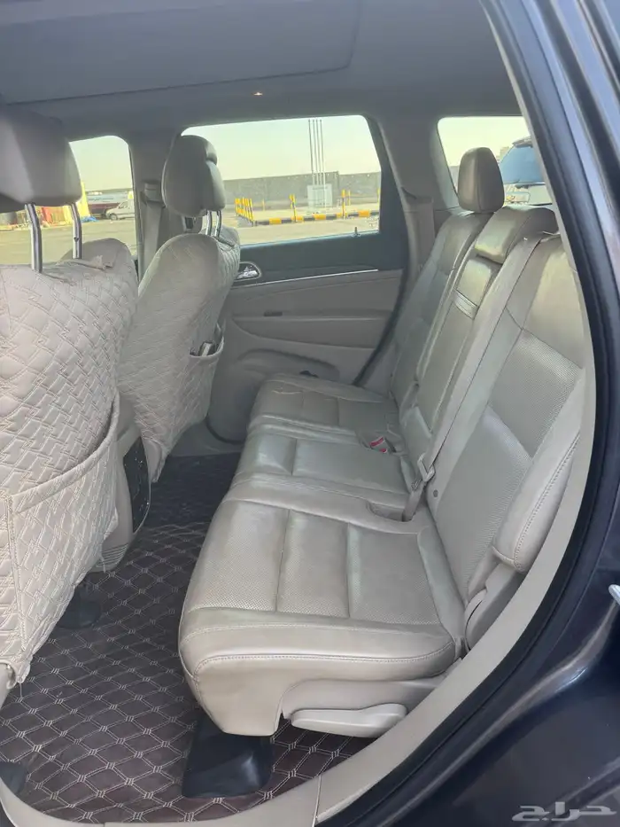 جراند شيروكي 2017 دبل وكالة ممشى قليل 5