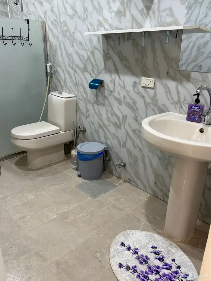 شقه مفروشه غرفة وصاله سكن لطالبات في ينبع الصناعيه 4