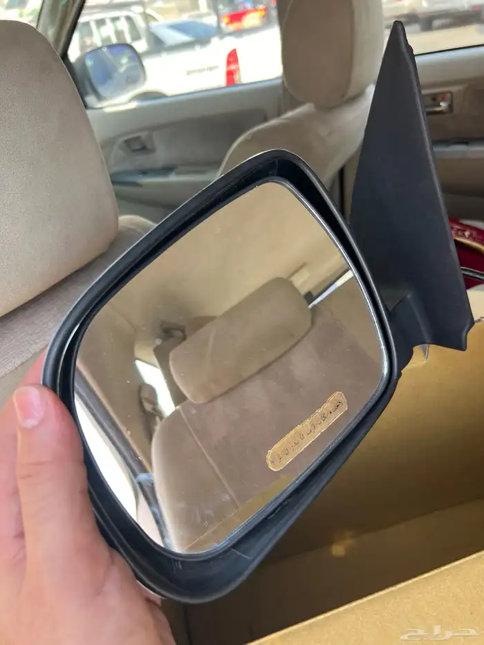 مراية يسار فورشنر 2008 او هايلوكس 0