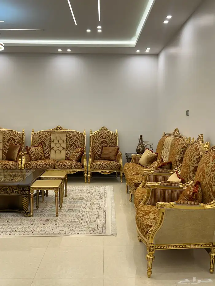 للبيع اطقم كنب 16 مقعد بحاله ممتازه السعر مفتوح السوم 1