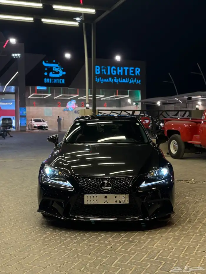 لكزس is350 F سبورت نظيف 0