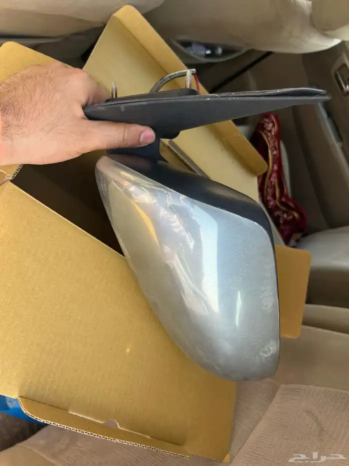 مراية يسار فورشنر 2008 او هايلوكس 1